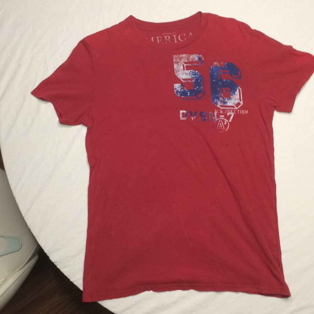 Red American eagle tee
